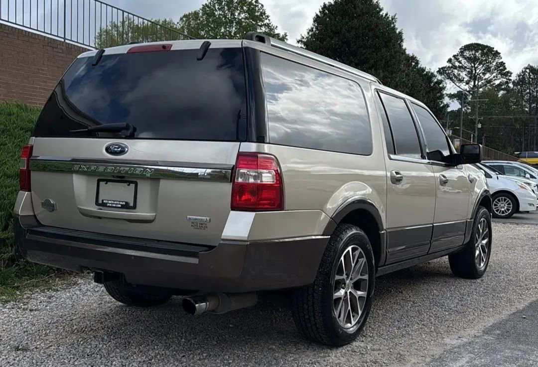 Used 2017 Ford Expedition EL King Ranch RWD image 7