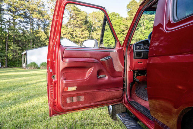 Used 1995 Ford Bronco XLT AWD/4WD image 32