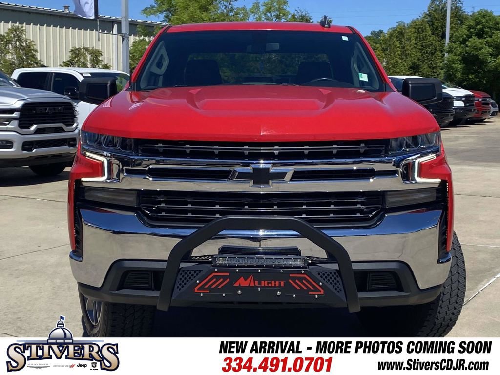 Used 2022 Chevrolet Silverado 1500 LT image 2