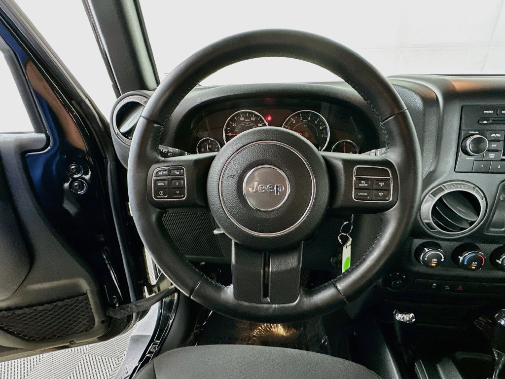 Used 2015 Jeep Wrangler Sport AWD/4WD image 12