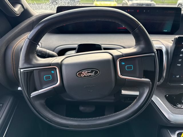 Used 2025 Ford Expedition Tremor AWD/4WD image 22