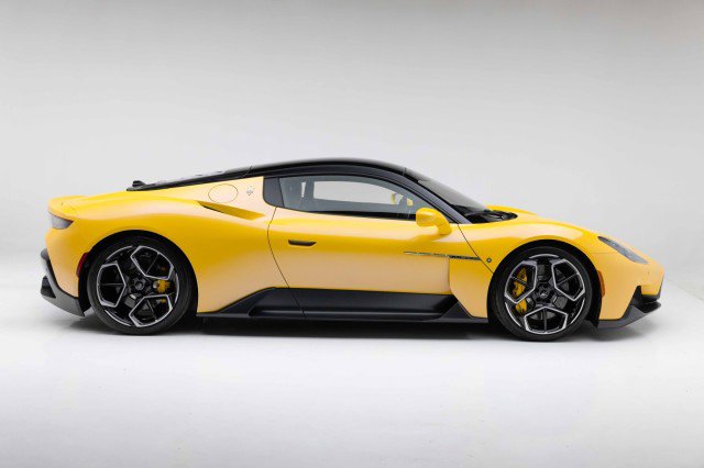 Used 2023 Maserati MC20 Coupe image 15