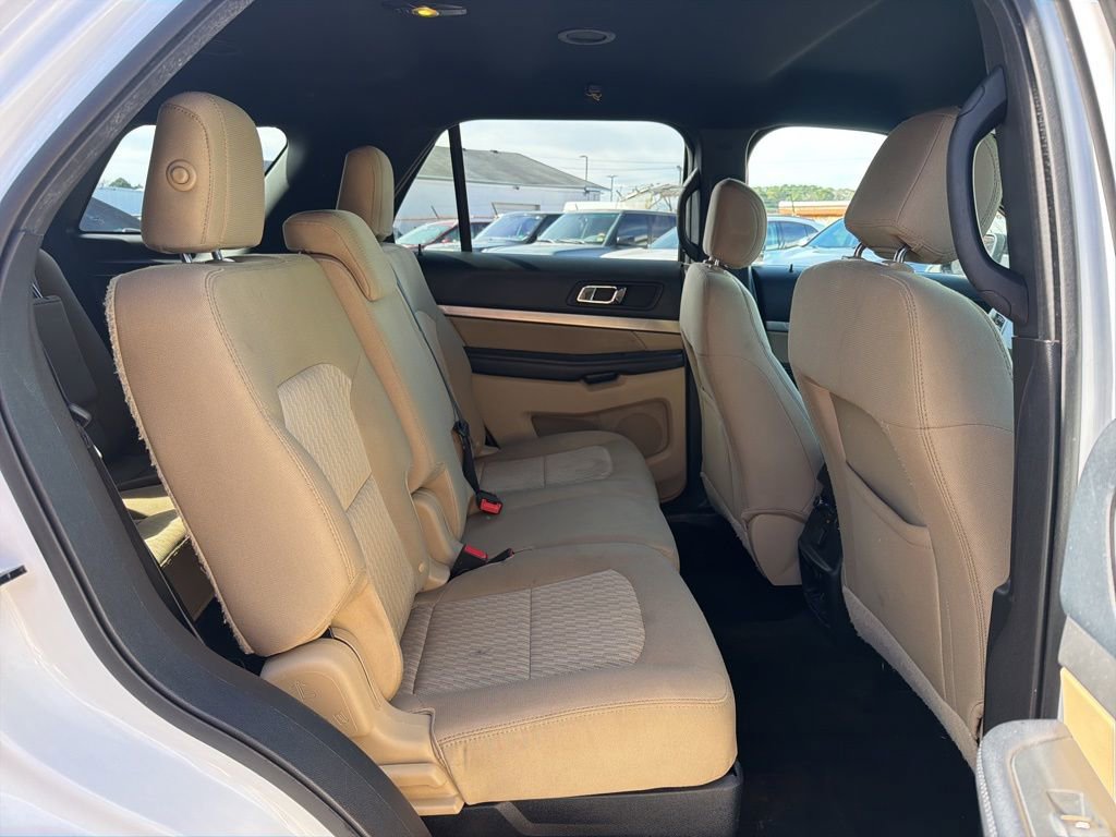 Used 2016 Ford Explorer FWD image 28