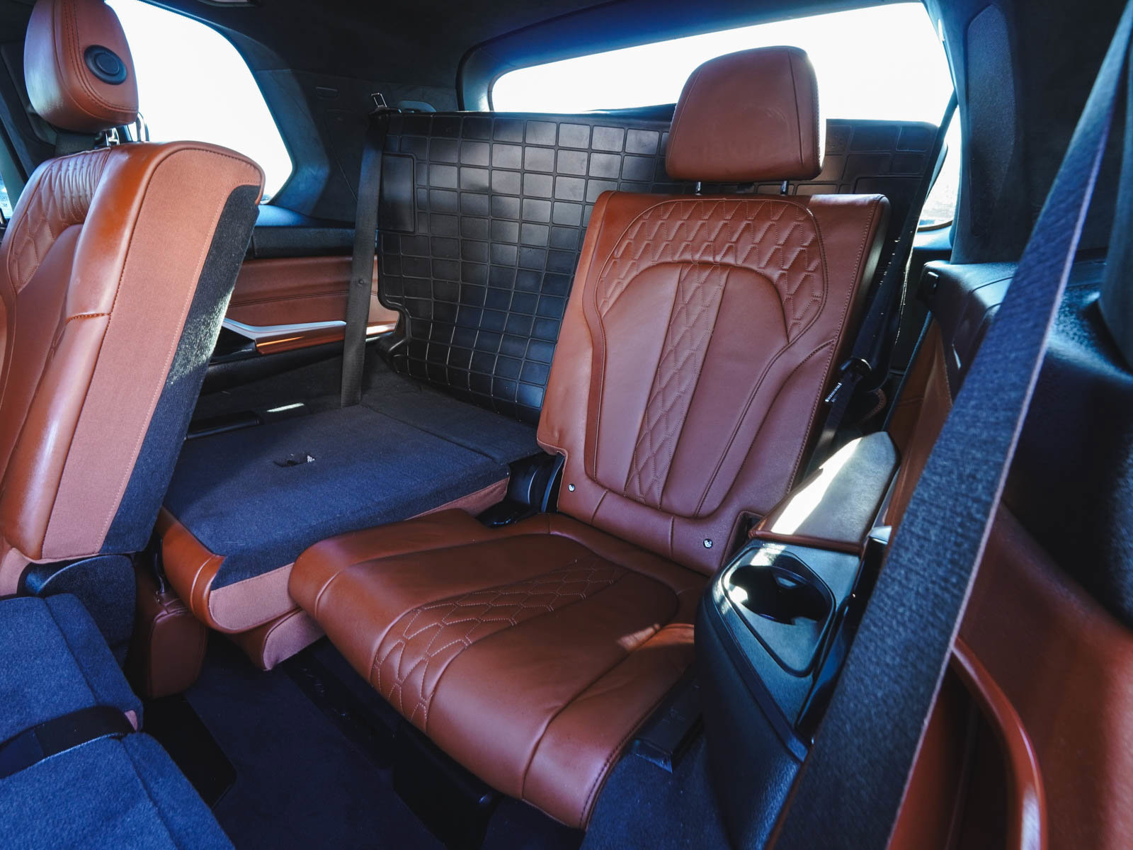 Used 2022 BMW ALPINA XB7 image 35