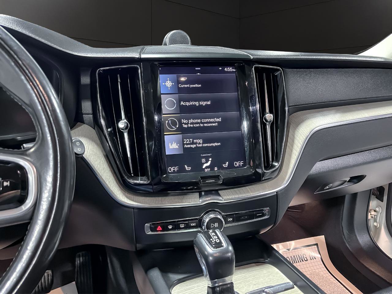 Used 2018 Volvo XC60 T6 Inscription w/ Convenience Package image 28