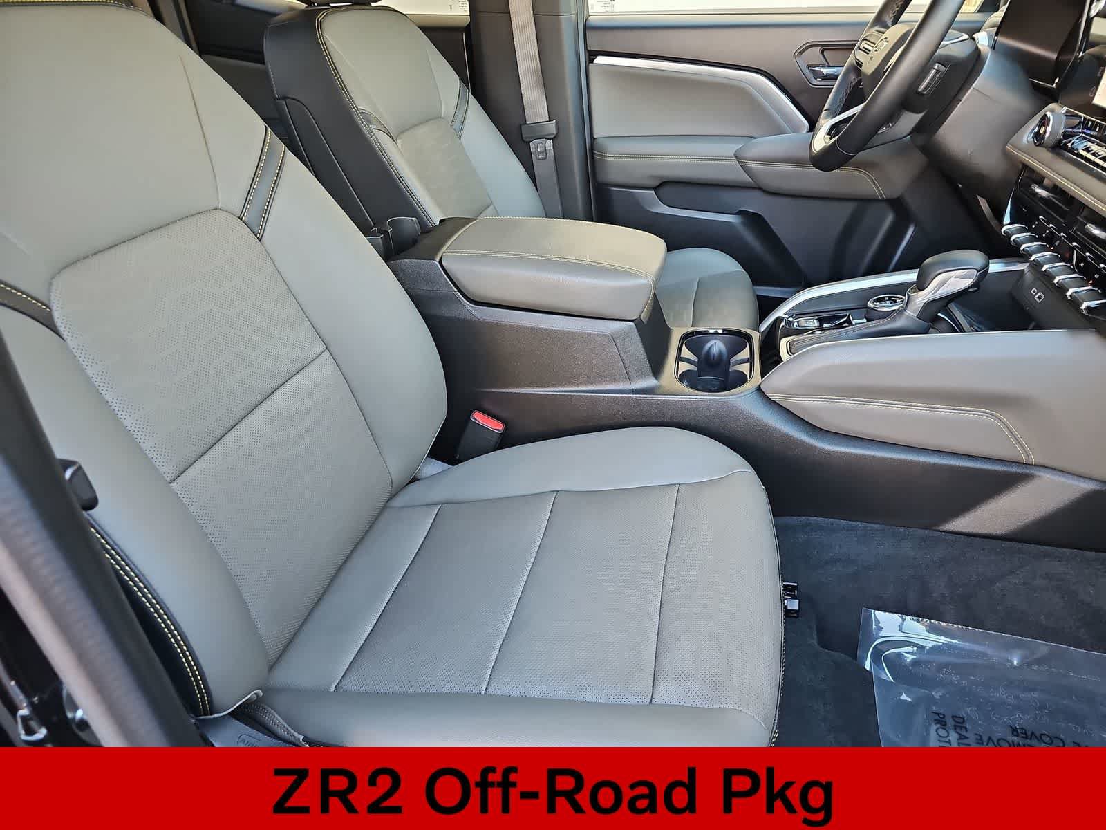 Used 2023 Chevrolet Colorado ZR2 w/ ZR2 Convenience Package III AWD/4WD image 18