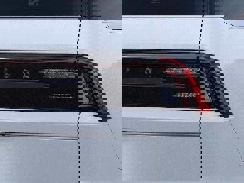 New 2025 Lincoln Navigator Reserve image 21