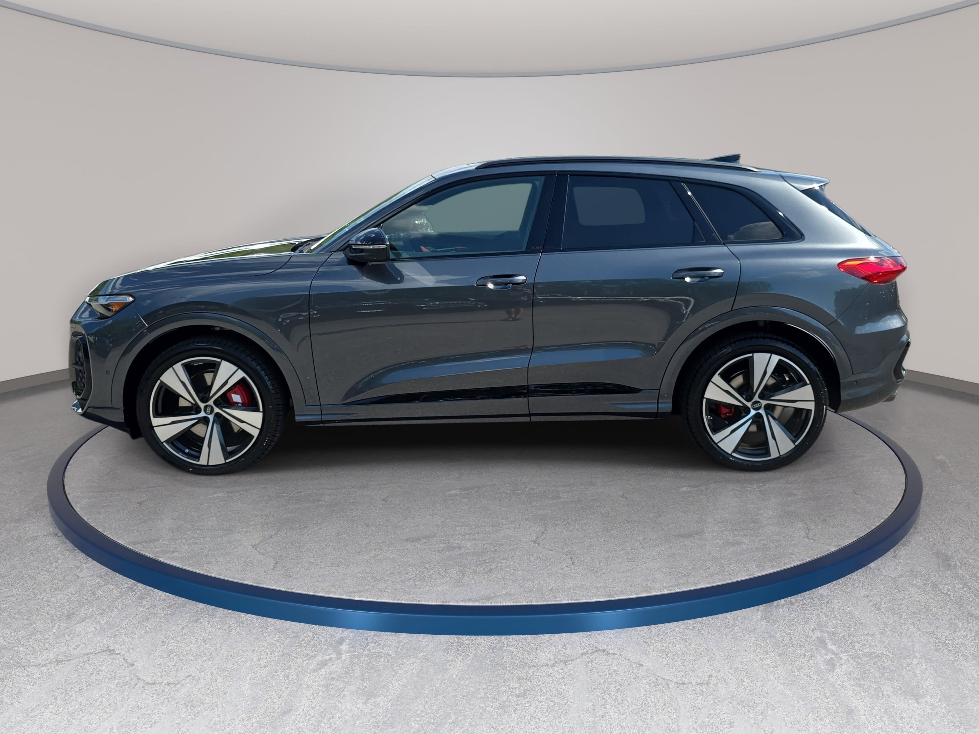 New 2026 Audi SQ5 Prestige AWD/4WD image 8