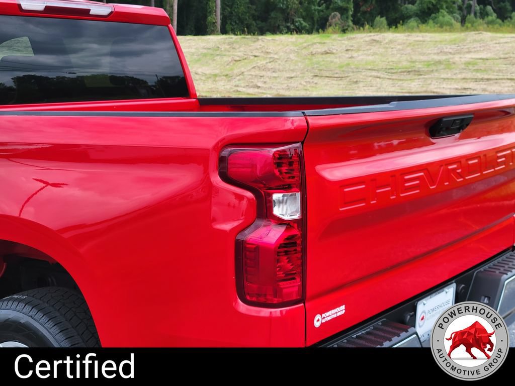 Used 2023 Chevrolet Silverado 1500 LT AWD/4WD image 12