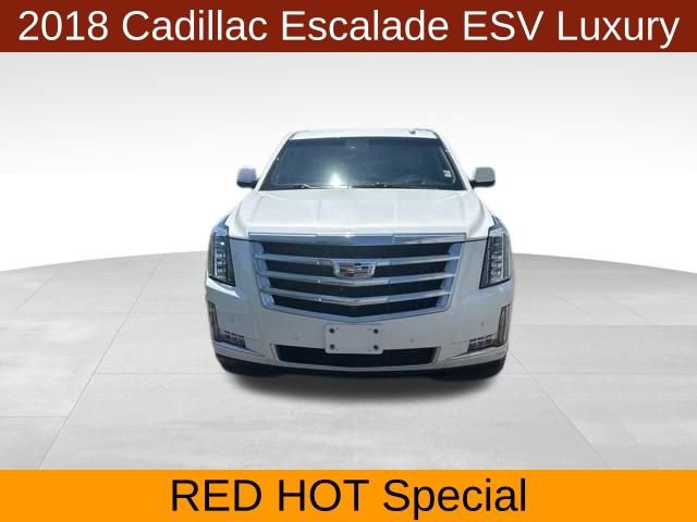 Used 2018 Cadillac Escalade ESV Luxury AWD/4WD image 2