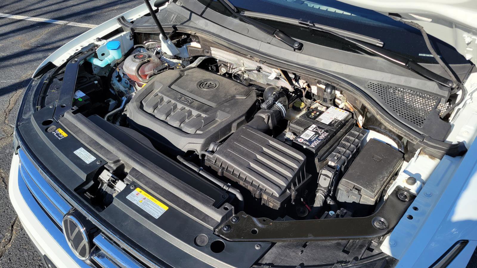 Certified 2024 Volkswagen Tiguan SE image 17