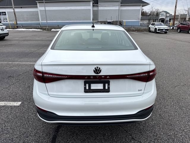 Certified 2025 Volkswagen Jetta SE w/ Sunroof Package image 8