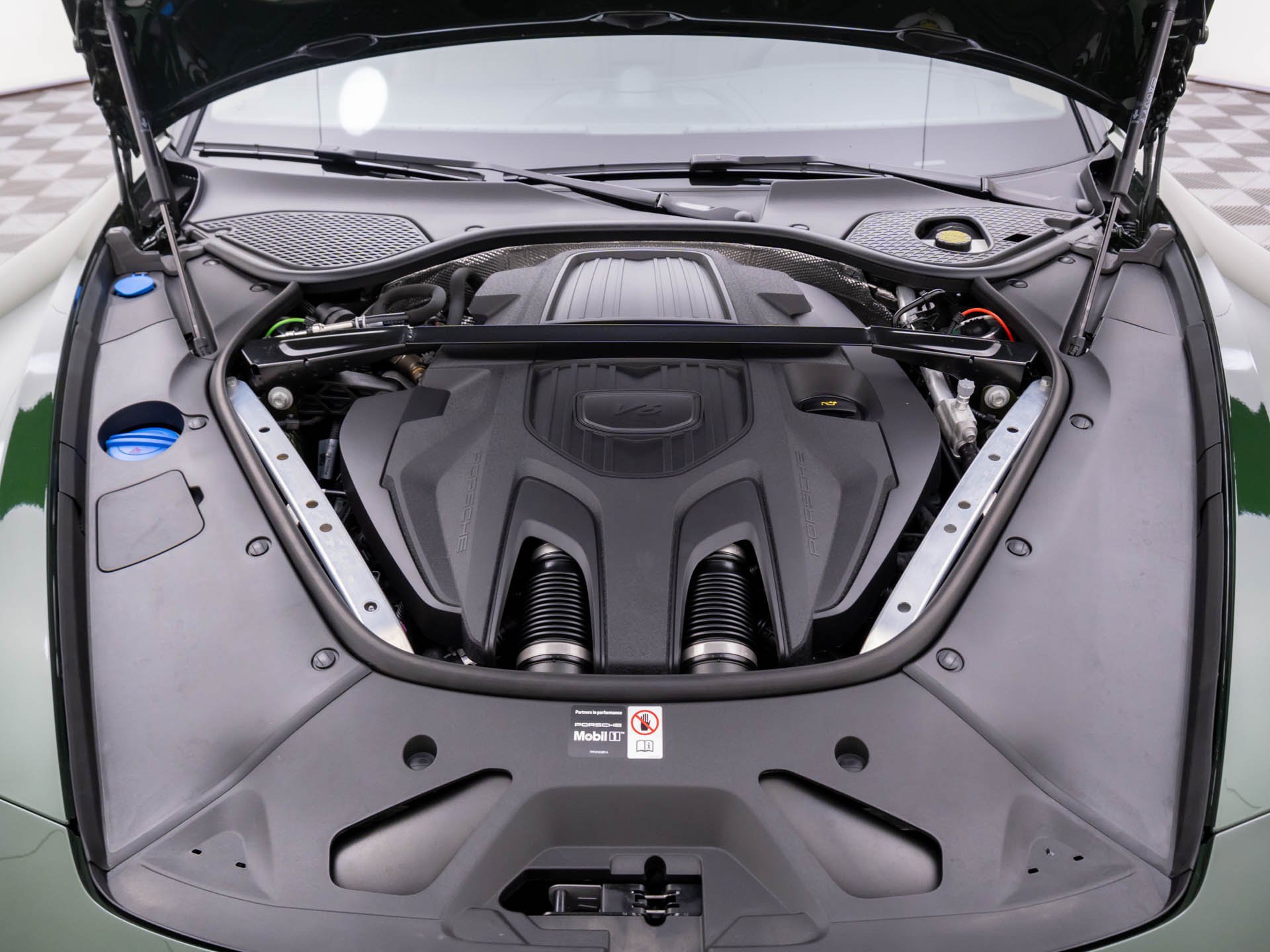 New 2026 Porsche Panamera 4 AWD/4WD image 28