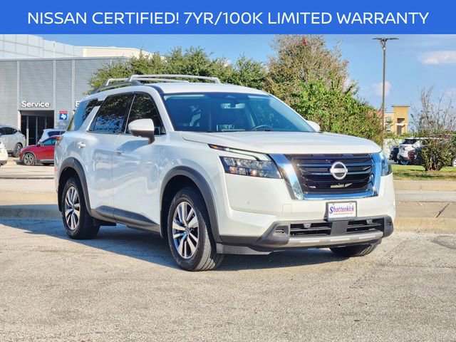 Certified 2025 Nissan Pathfinder SL image 2