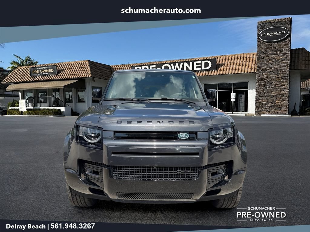 Used 2023 Land Rover Defender 130 X-Dynamic SE AWD/4WD image 2