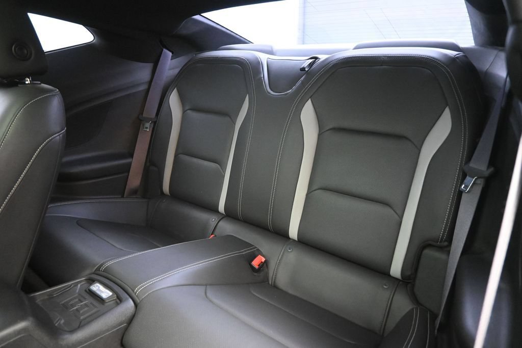 Used 2016 Chevrolet Camaro SS RWD image 25
