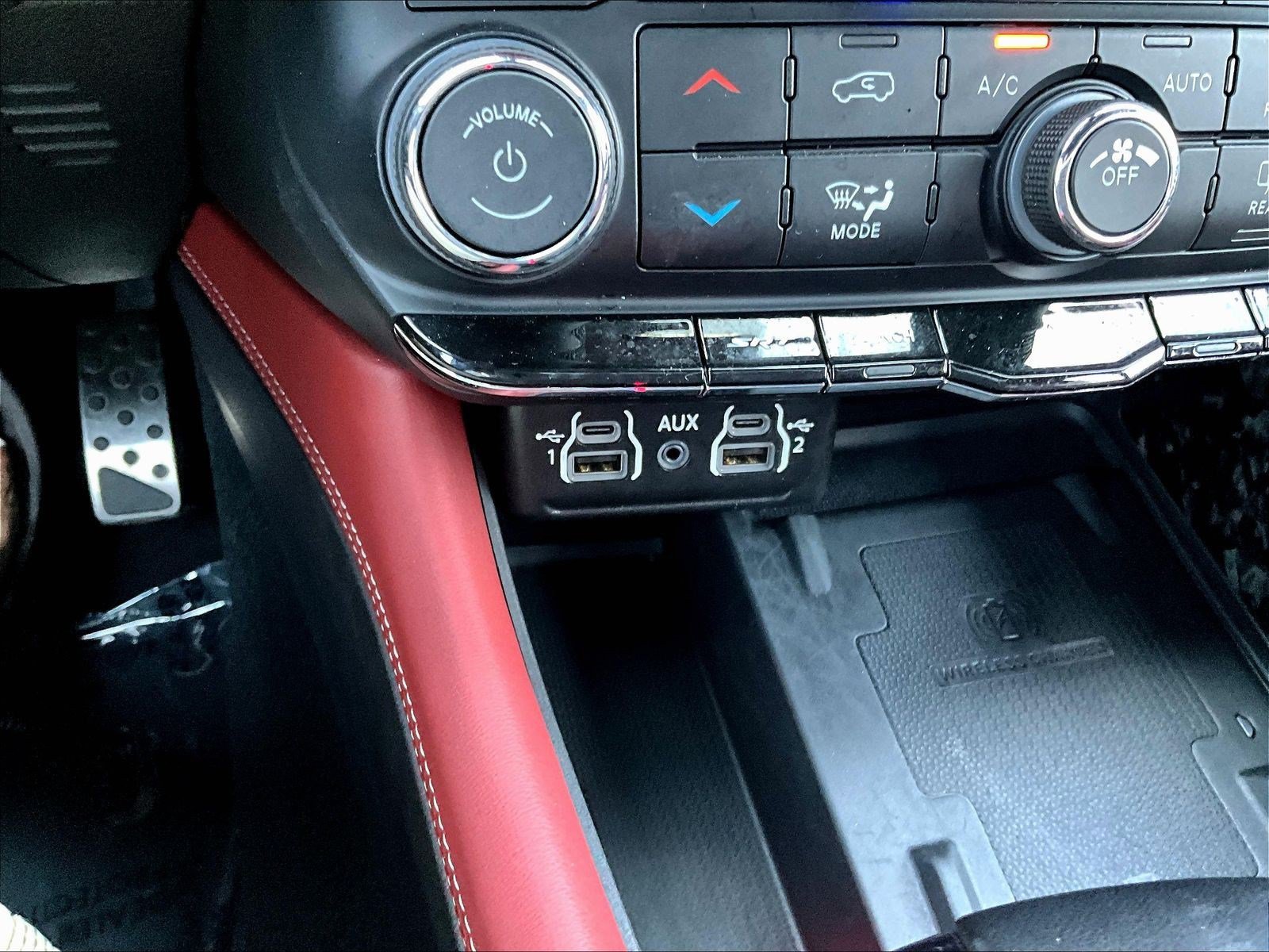 Used 2023 Dodge Durango SRT AWD/4WD image 16