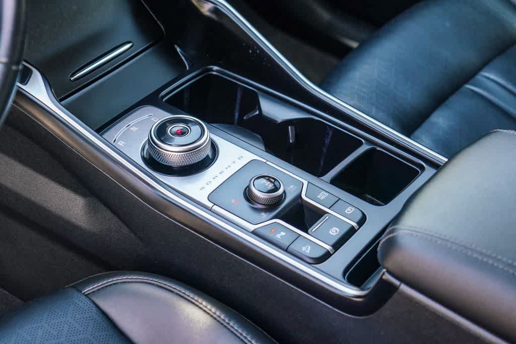 Certified 2024 Kia Sorento EX AWD/4WD image 18