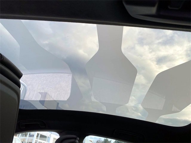 Used 2024 Porsche Taycan image 14