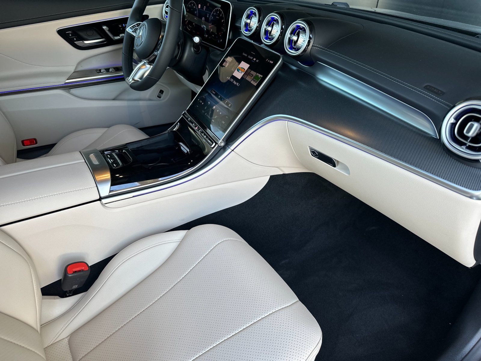 New 2026 Mercedes-Benz CLE 300 4MATIC Cabriolet image 17