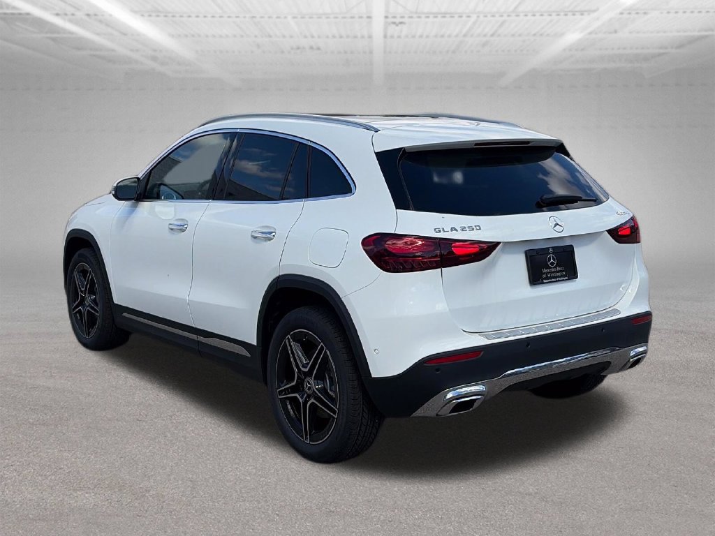 New 2026 Mercedes-Benz GLA 250 4MATIC image 3