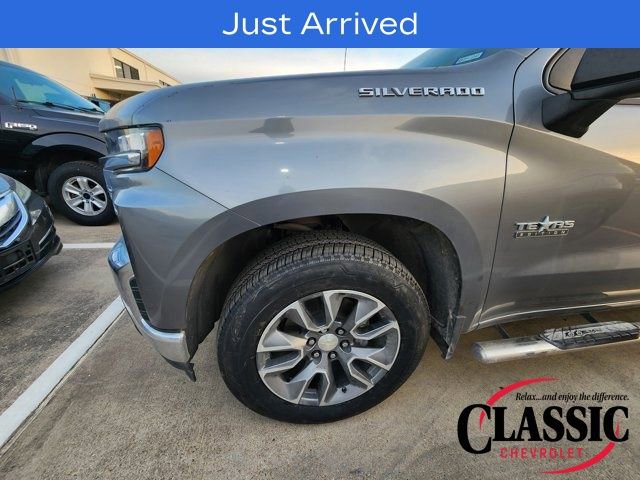 Used 2019 Chevrolet Silverado 1500 LT w/ Texas Edition image 13