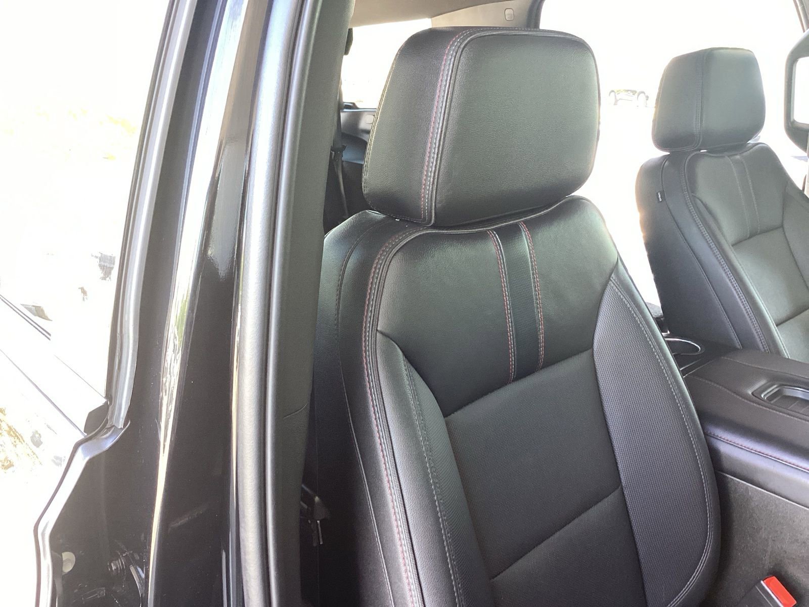 Used 2022 Chevrolet Tahoe RST w/ Sport Performance Package image 18