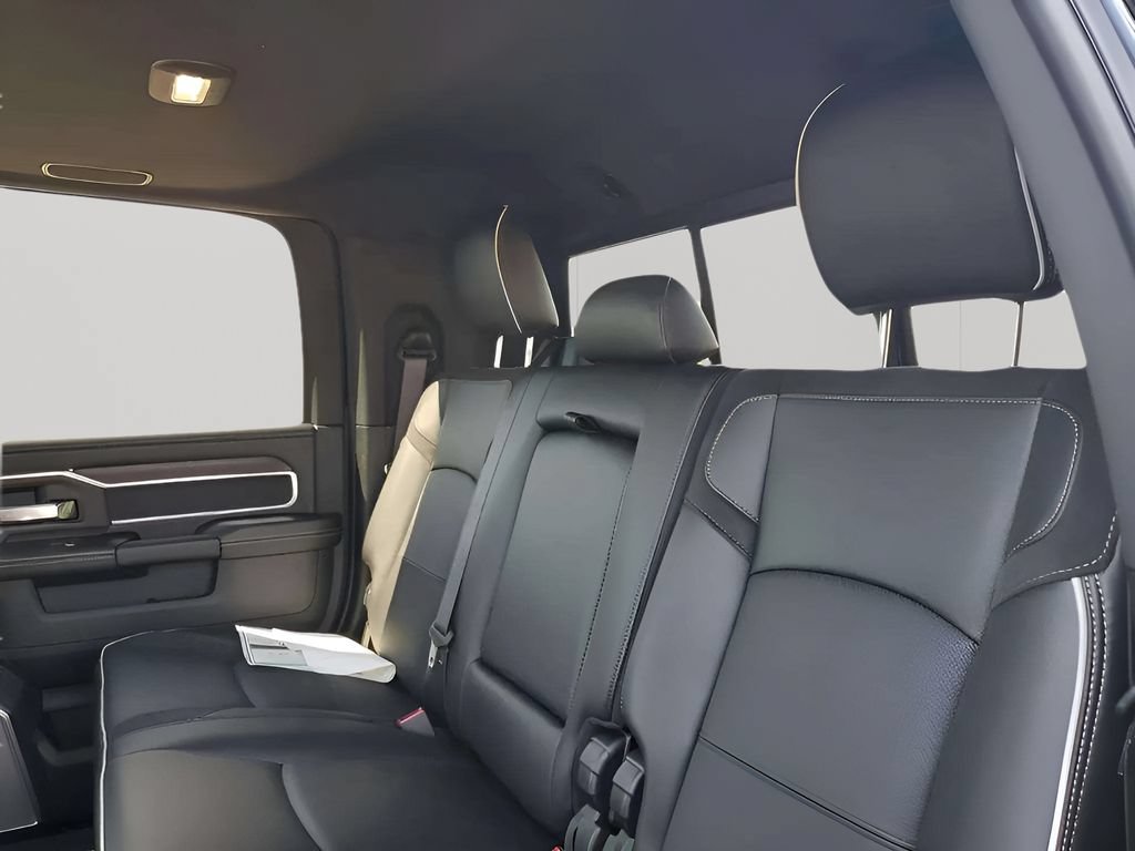 New 2025 RAM 2500 Laramie AWD/4WD image 21