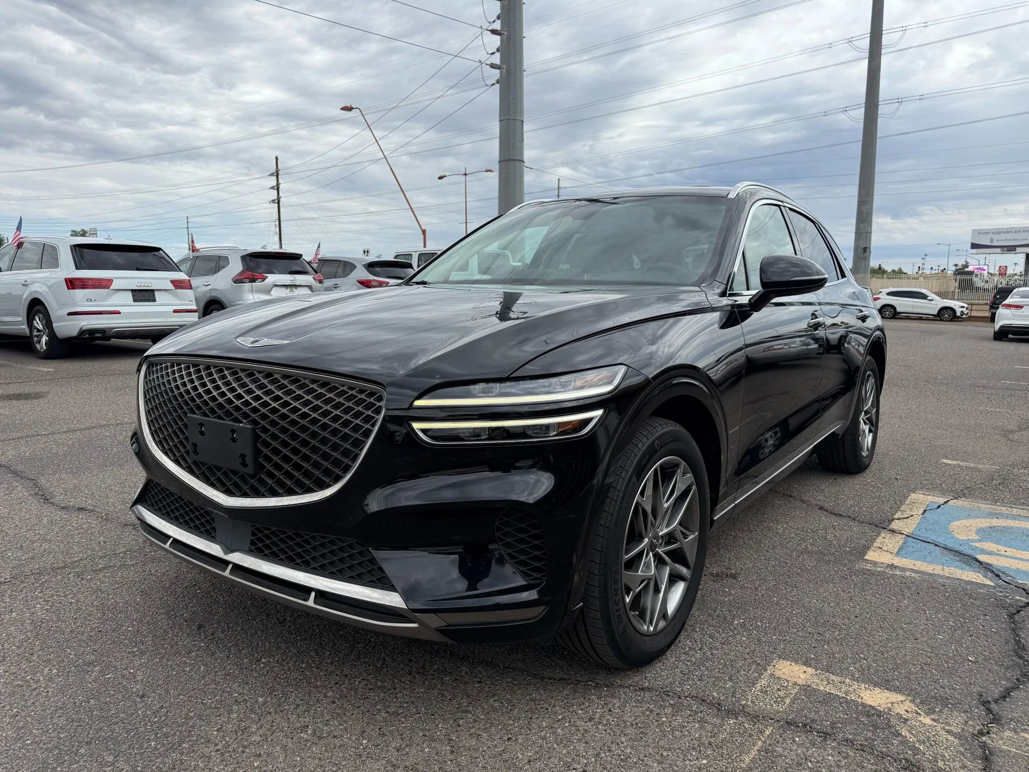 Used 2022 Genesis GV70 2.5T w/ Select Package image 4