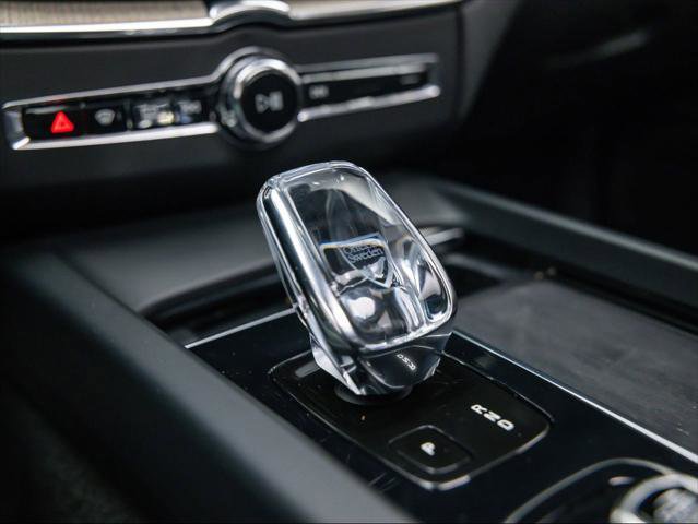 Used 2021 Volvo XC60 T8 Inscription w/ Advanced Package image 31