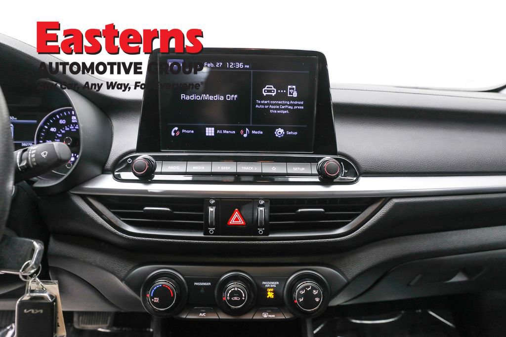 Used 2022 Kia Forte LXS w/ LXS Technology Package image 12