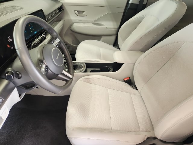Used 2026 Hyundai Kona SEL Sport FWD image 4