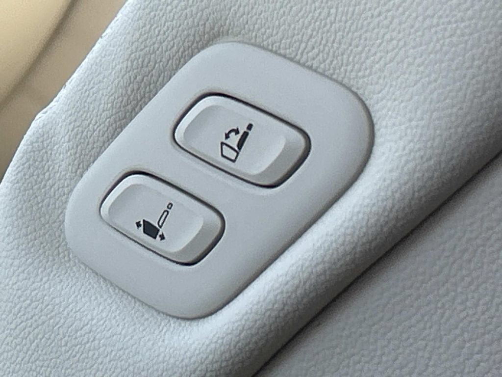New 2027 Genesis GV80 2.5T Prestige AWD/4WD image 24