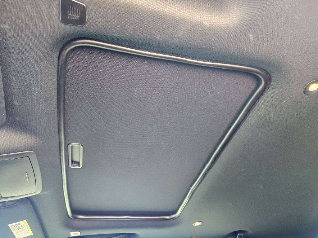 Used 2022 Dodge Challenger R/T w/ Plus Package image 22