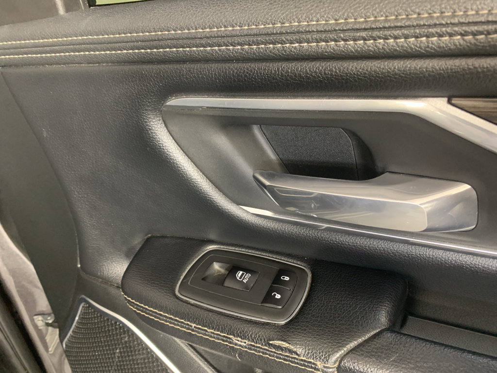Used 2020 RAM 1500 Laramie RWD image 36