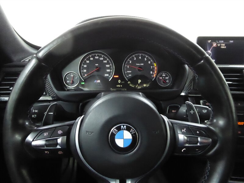 Used 2015 BMW M4 Convertible RWD image 19