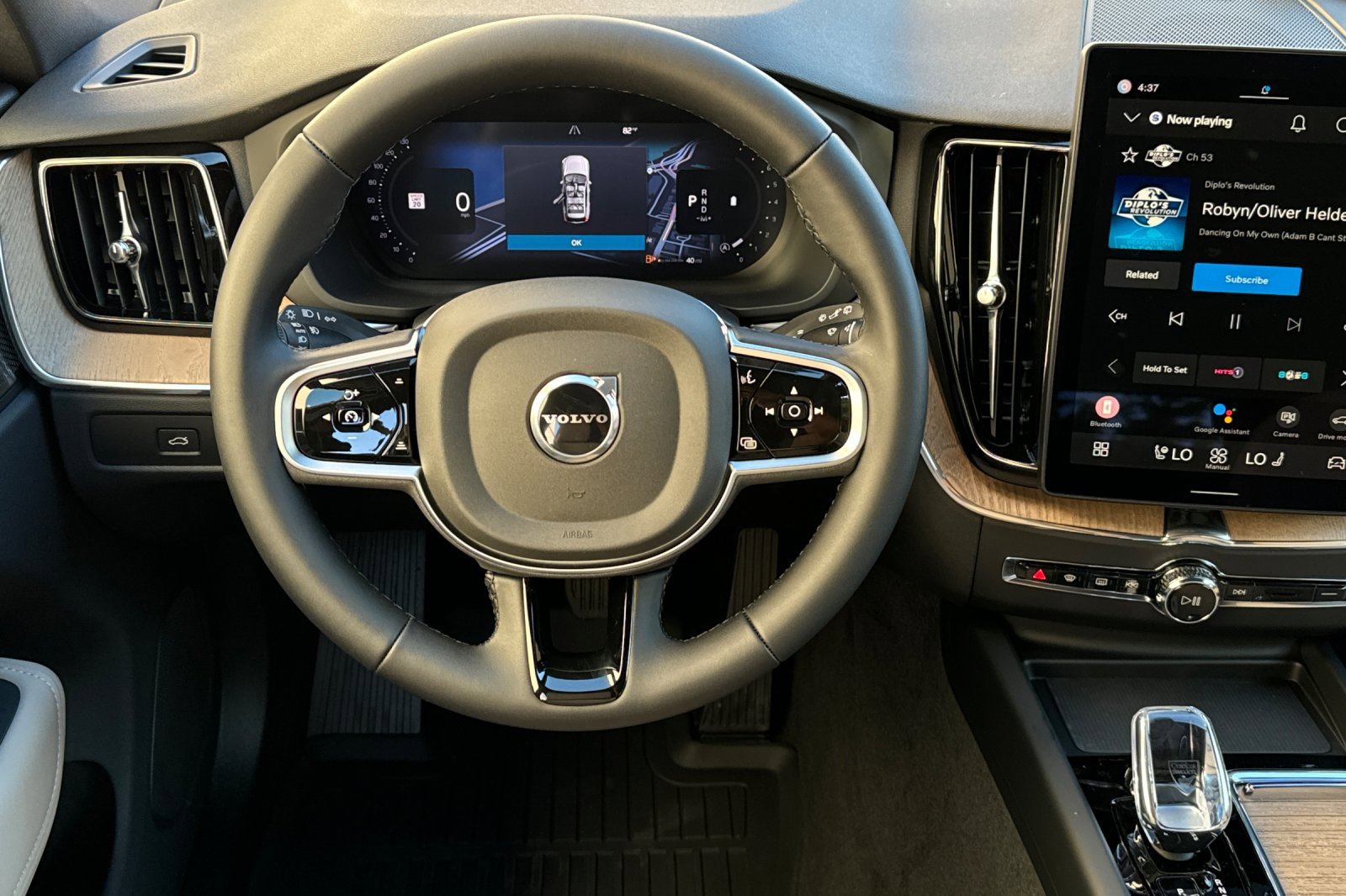 New 2026 Volvo XC60 B5 Plus w/ Climate Package image 13