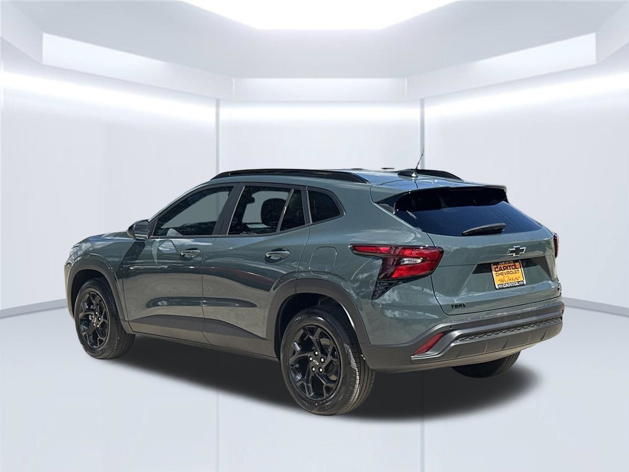 New 2026 Chevrolet Trax LT w/ Driver Confidence Package FWD image 3