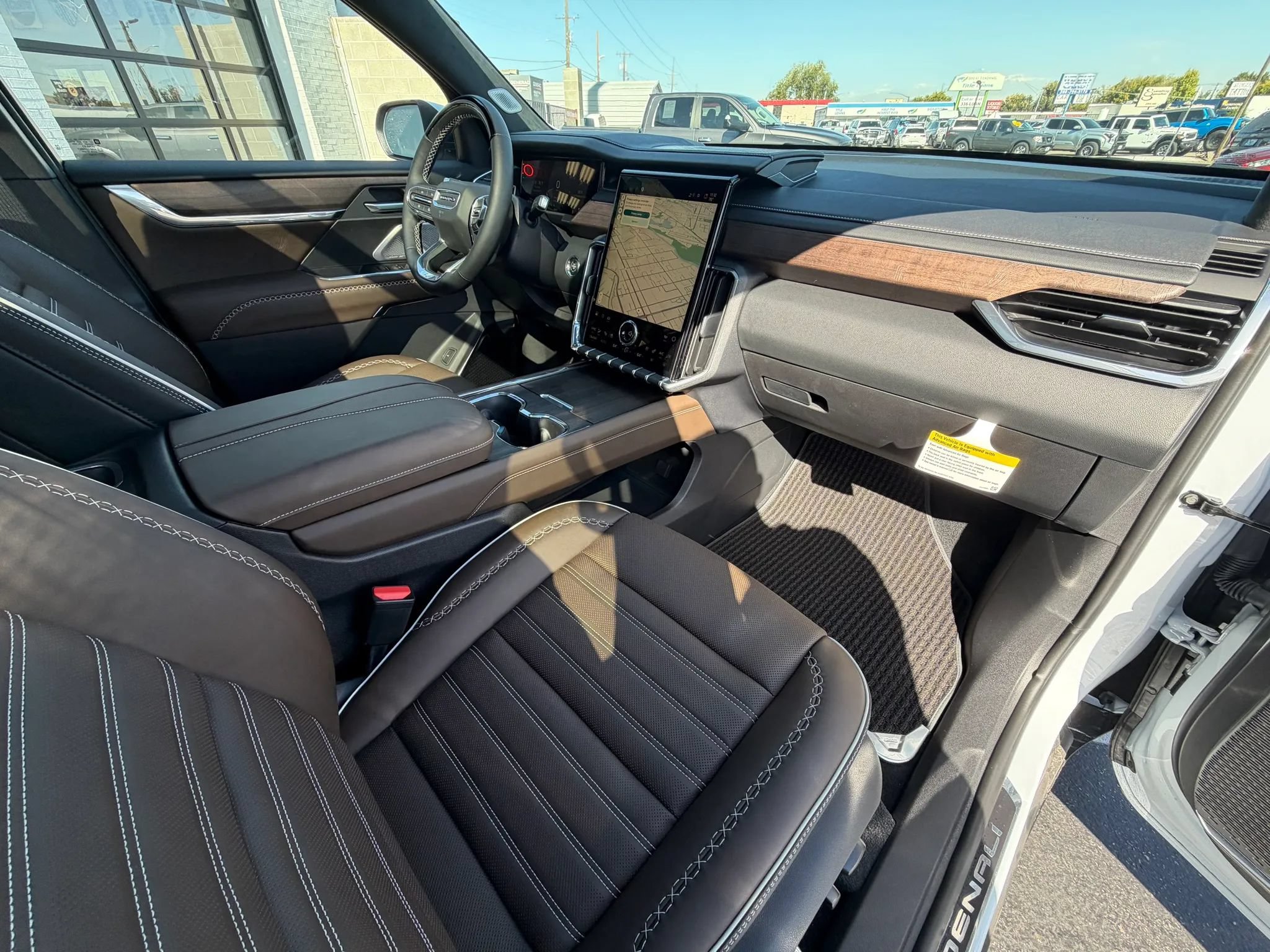 Used 2026 GMC Acadia Denali Ultimate AWD/4WD image 14