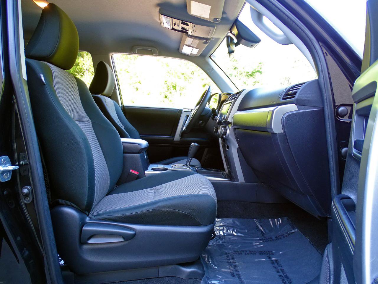 Used 2024 Toyota 4Runner SR5 RWD image 33