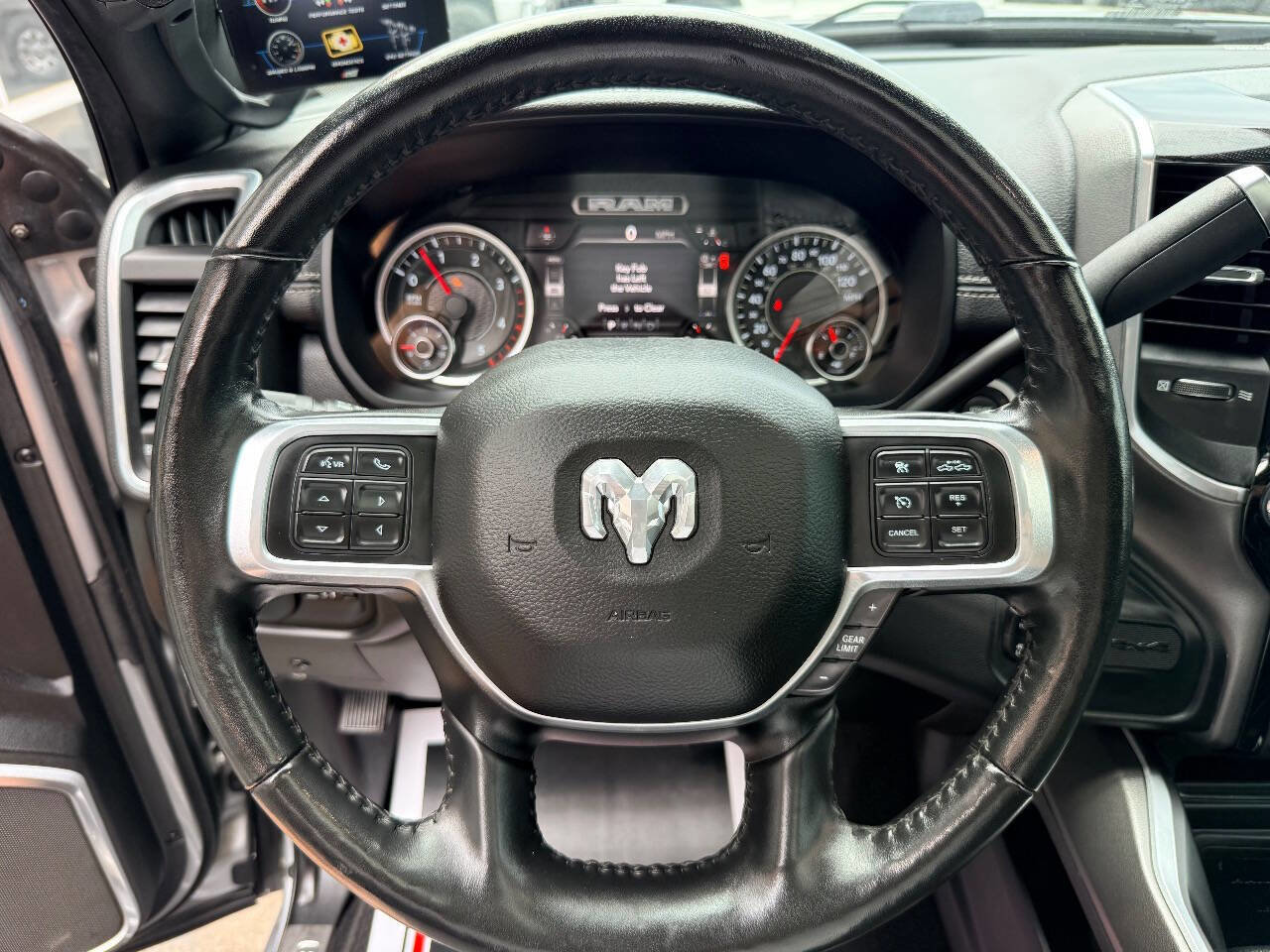 Used 2020 RAM 3500 Laramie AWD/4WD image 23