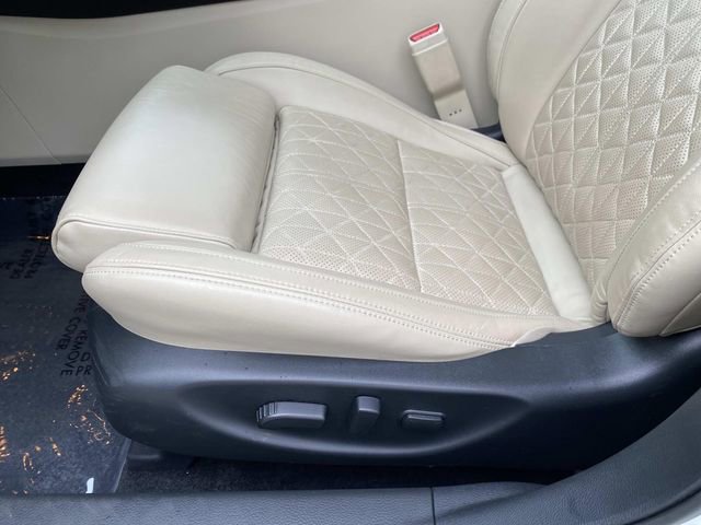 Used 2018 Nissan Maxima Platinum FWD image 21