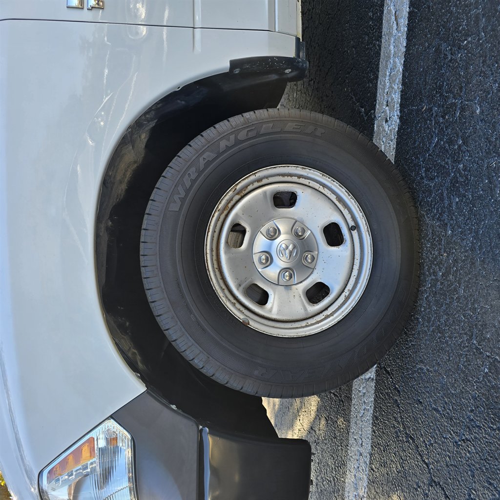 Used 2017 RAM 1500 Tradesman w/ Power & Remote Entry Group image 21