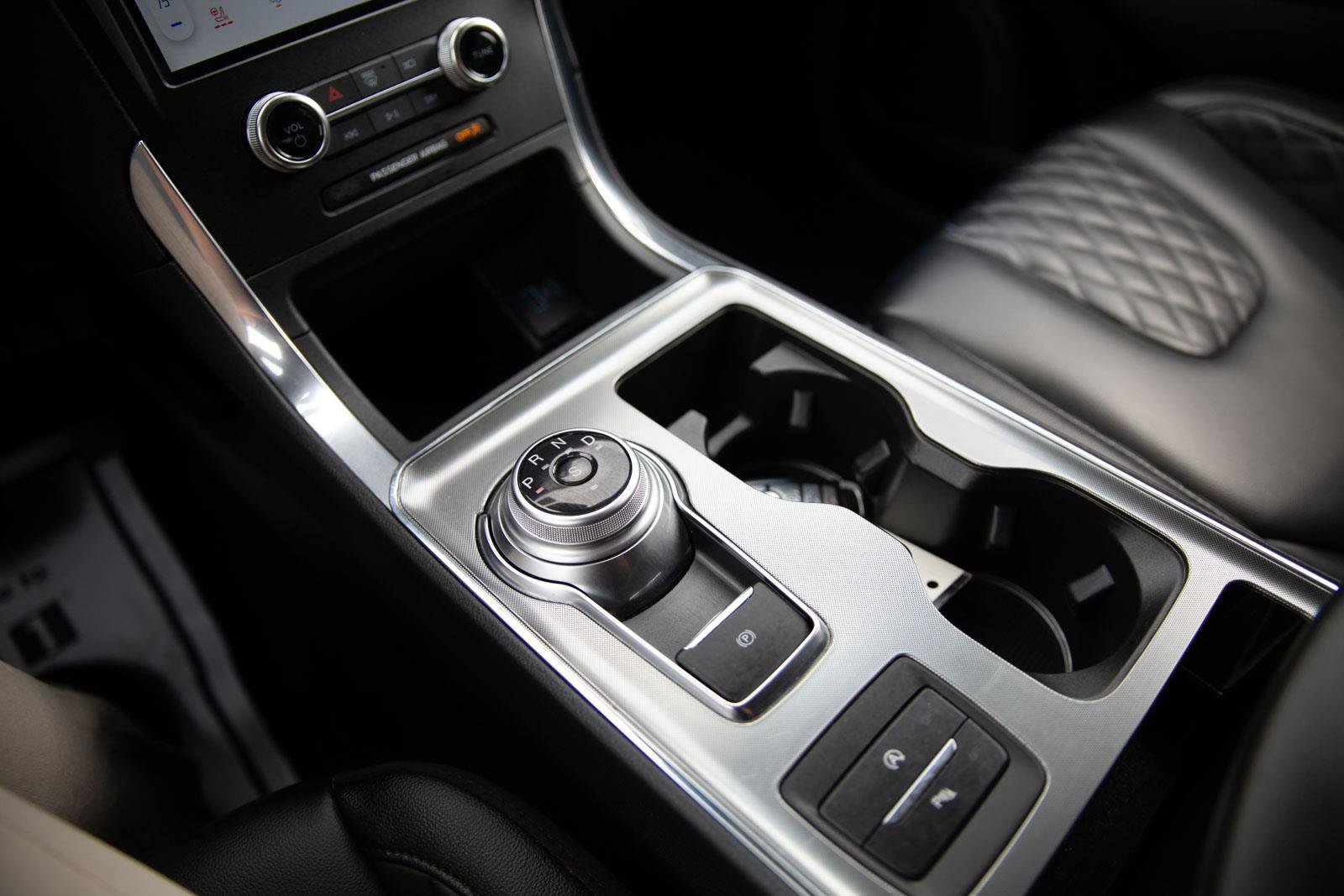 Used 2024 Ford Edge Titanium image 16