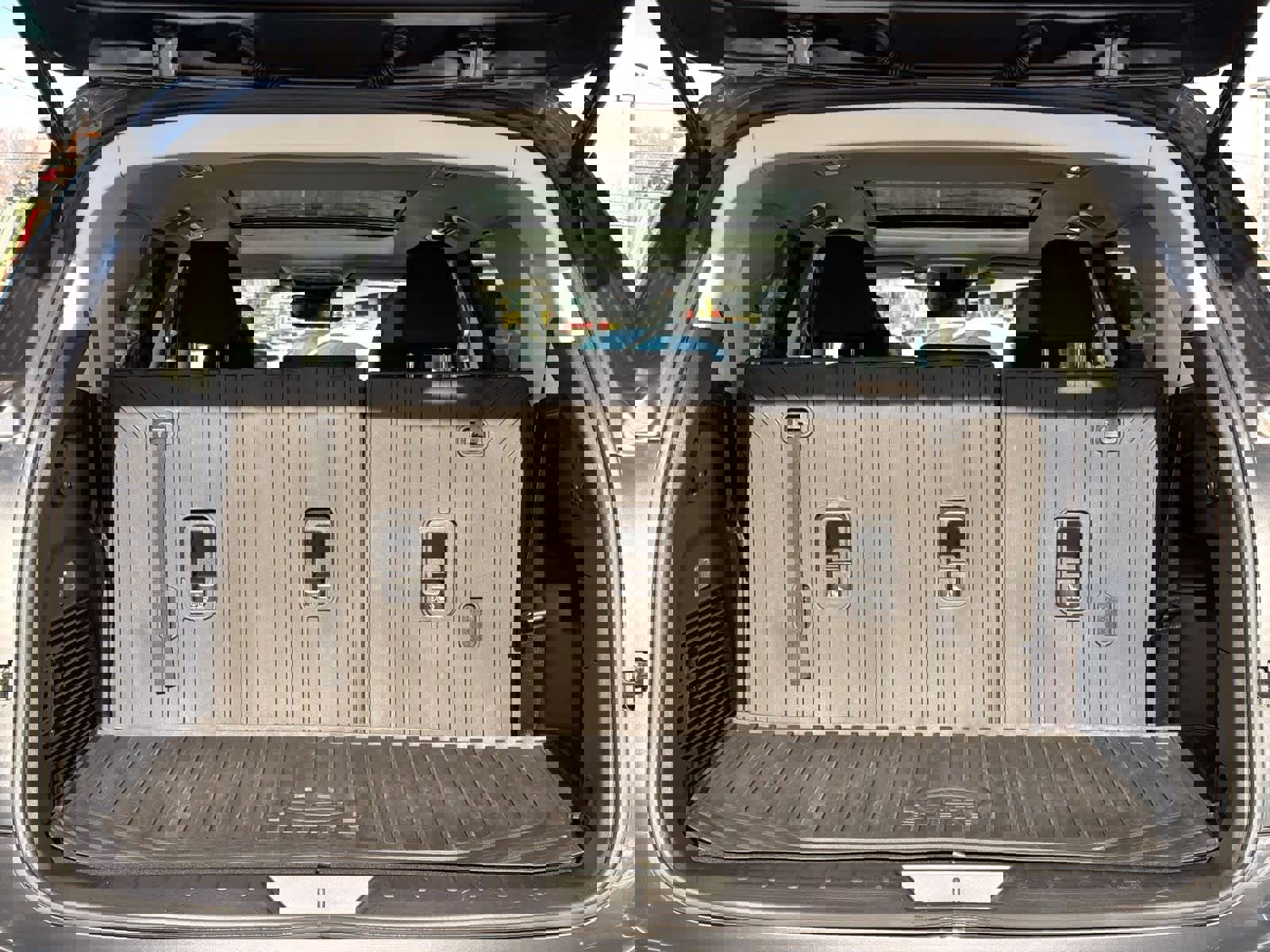 Certified 2023 Subaru Ascent Limited w/ Technology Package image 37