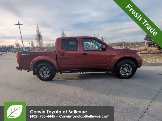 Used 2019 Nissan Frontier PRO-4X image 2