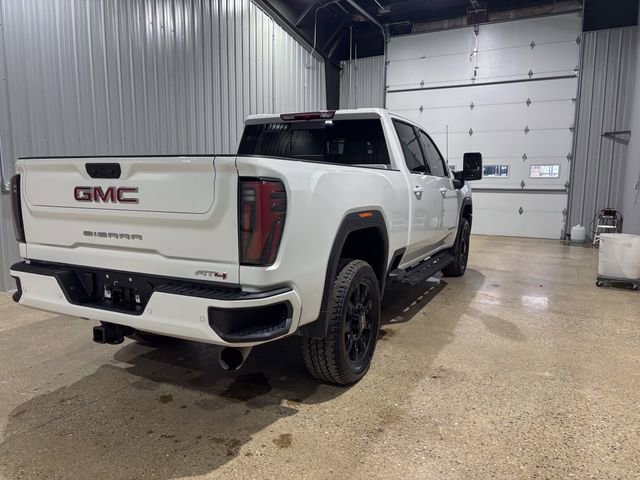Used 2025 GMC Sierra 2500 AT4 w/ AT4 Preferred Package image 6