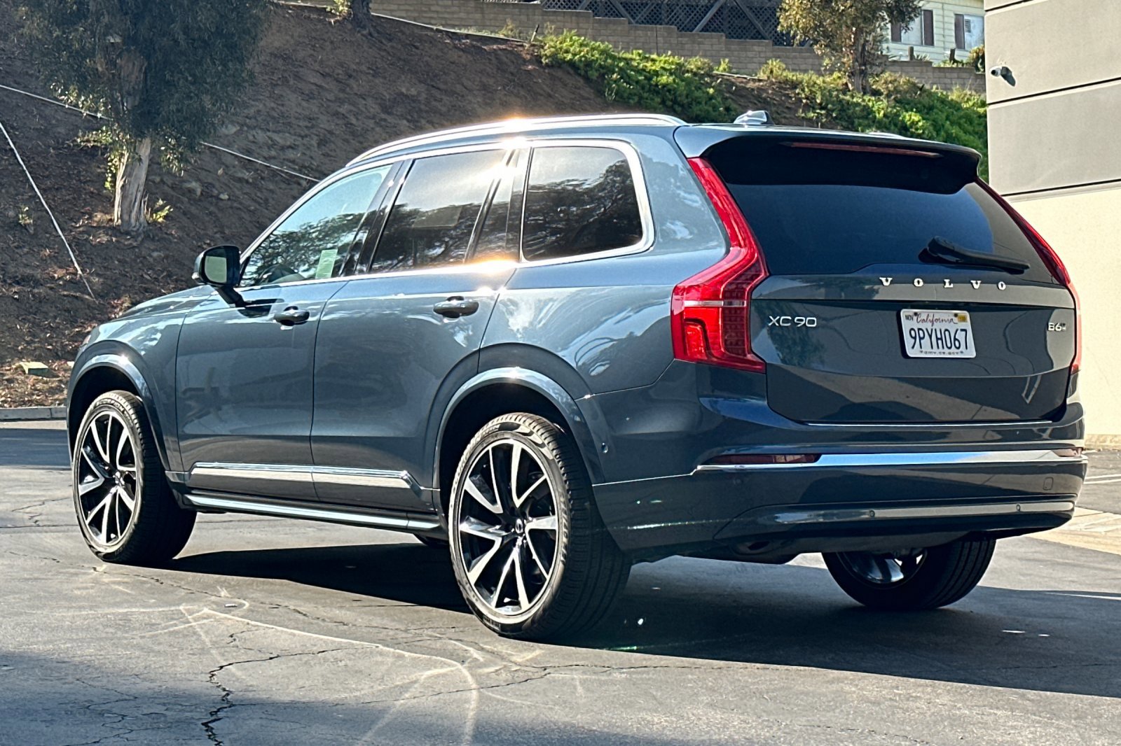 New 2025 Volvo XC90 B6 Plus w/ Protection Package Premier image 6