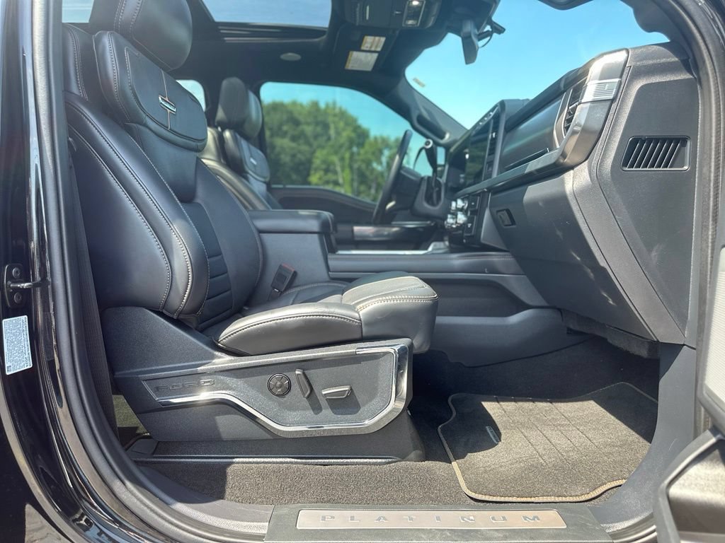 Used 2024 Ford F450 Platinum w/ FX4 Off-Road Package AWD/4WD image 45