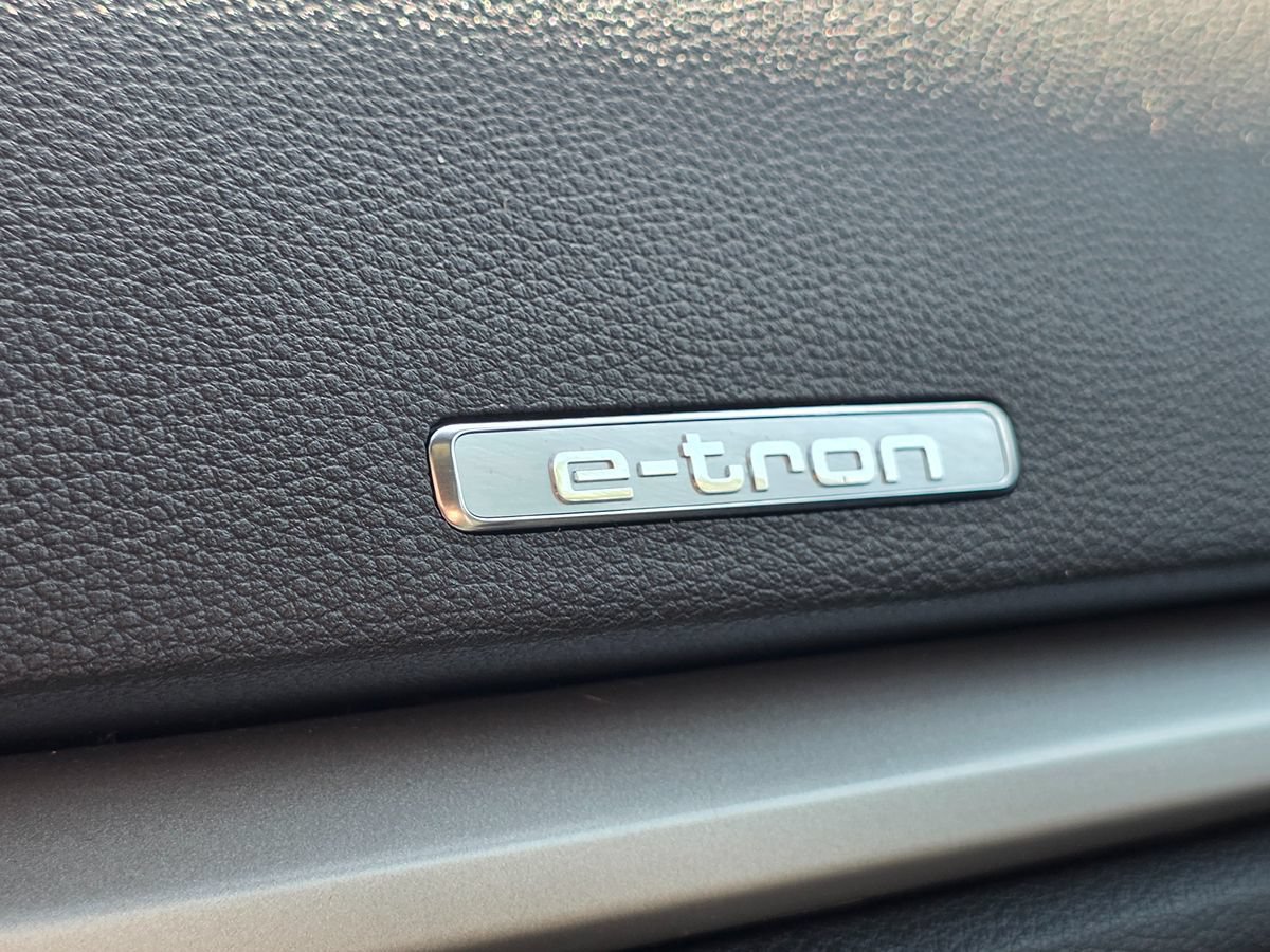 Used 2017 Audi A3 e-tron Premium FWD image 44